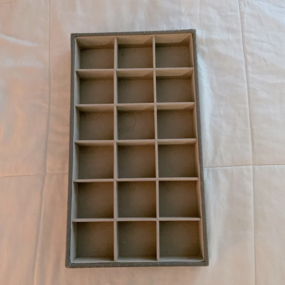Jewelry holder large